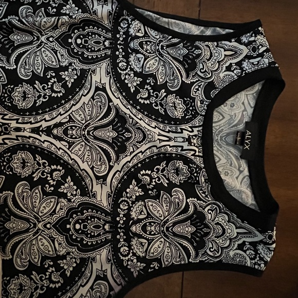 ALYX L sleeveless black & white polyester and spandex blouse top - Picture 8 of 11